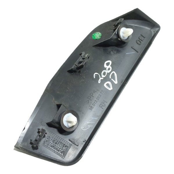 Acabamento Interno Retrovisor Direito Peugeot 208 2018 Preto