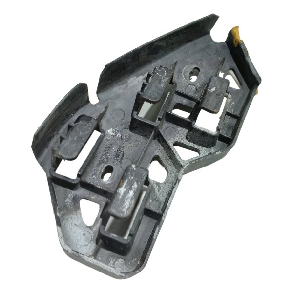 Guia Parachoque Dianteiro Direito Volkswagen Polo 2010