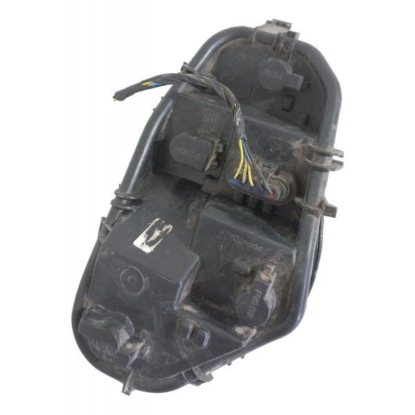 Circuito Lanterna Traseira Direita Fiat Mobi 2016 Direito