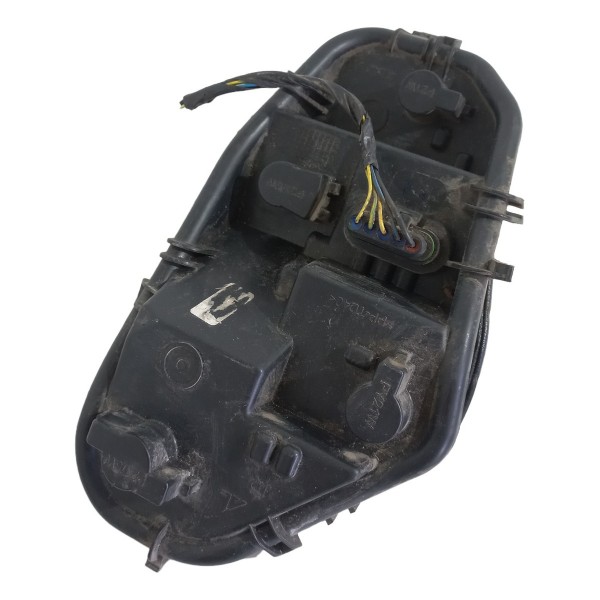 Circuito Lanterna Traseira Direita Fiat Mobi 2016 Direito