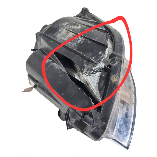 Farol Direito Volkswagen Fox Spacefox 2015  Detalhes Direito