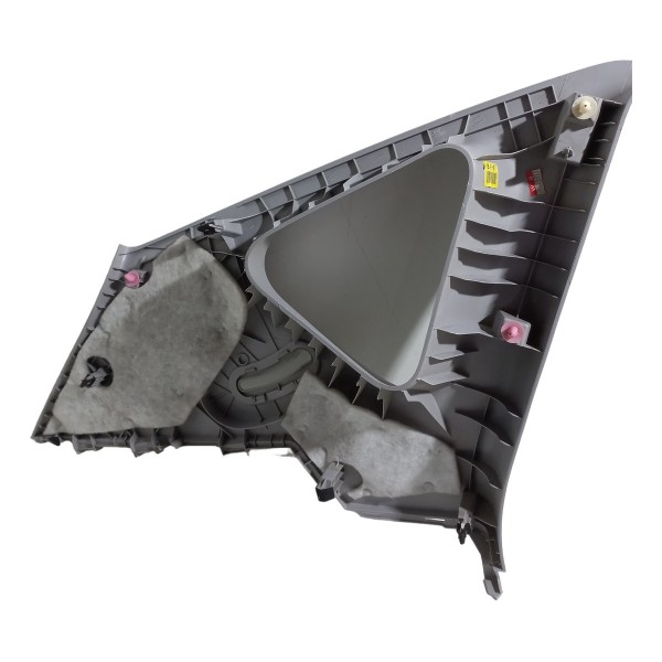 Acabamento Coluna Traseira Direita Hyundai I30 2009 2010