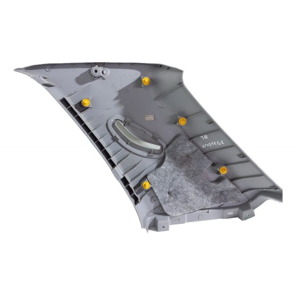 Acabamento Coluna Traseira Esquerda Kia Sportage 2008 2009