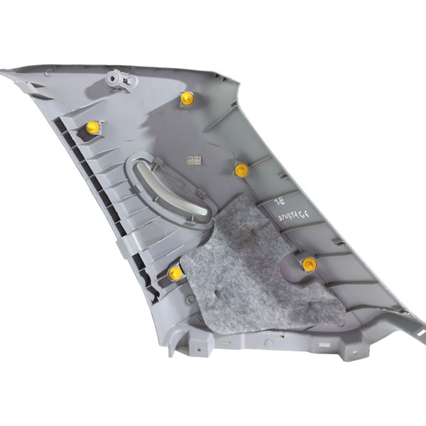 Acabamento Coluna Traseira Esquerda Kia Sportage 2008 2009