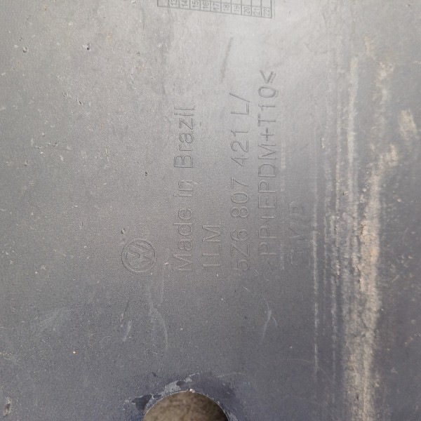 Guia Parachoque Traseiro Volkswagen Fox 2015