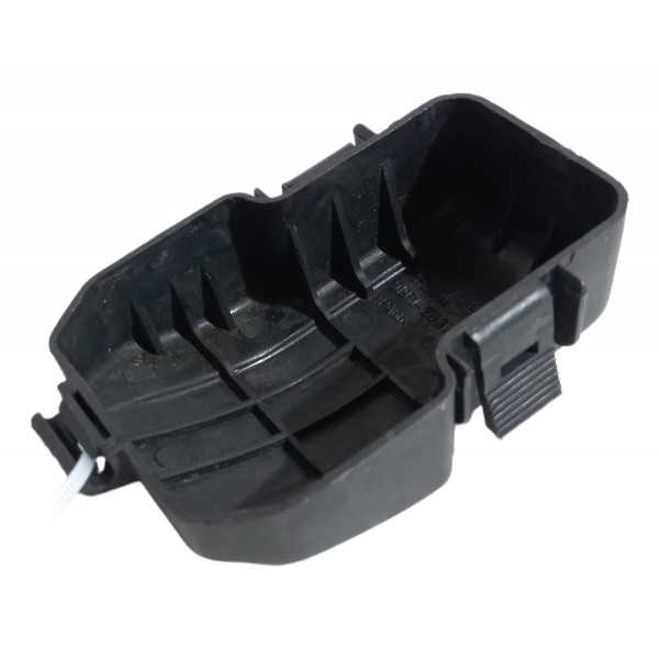 Acabamento Tampa Polo Positivo Bateria Hyundai I30 2011