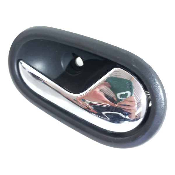 Maçaneta Interna Traseira Direita Renault Sandero 2017 Traseira