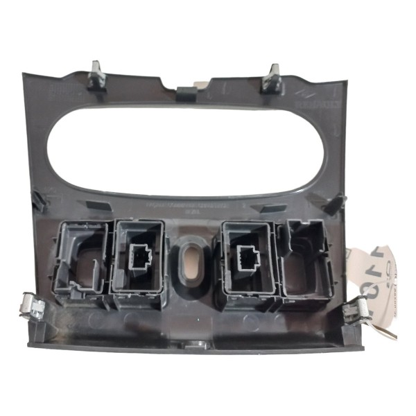 Moldura Central Renault Sandero 2017