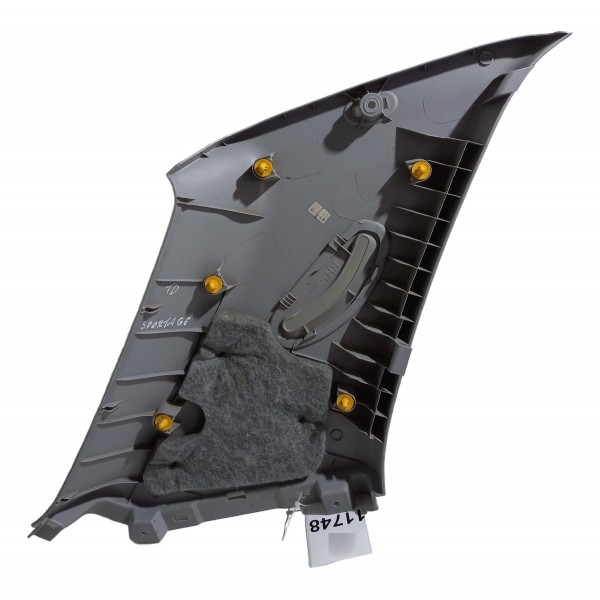 Acabamento Traseira Direita Kia Sportage 2010