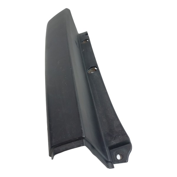 Acabamento Coluna Traseira Direita Kia Sportage 2010