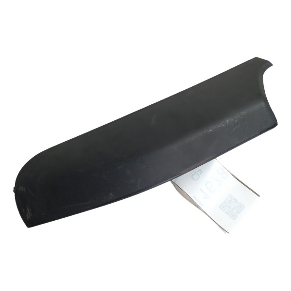 Moldura Interna Dianteira Direita Kia Sportage 2010