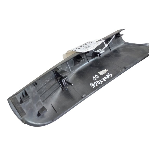 Moldura Interna Dianteira Direita Kia Sportage 2010