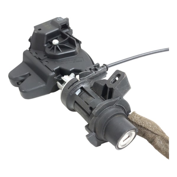 Fechadura Tampa Traseira Mercedes Benz C180 2011