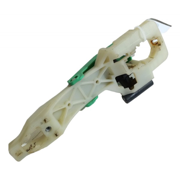 Suporte Maçaneta Traseira Esquerda Hyundai I30 2011 X Traseira