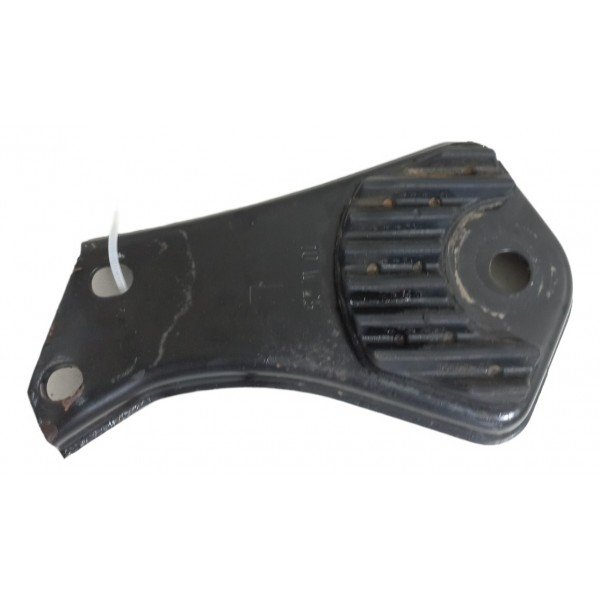 Suporte Braço Eixo Esquerdo Mercedes C180 2011