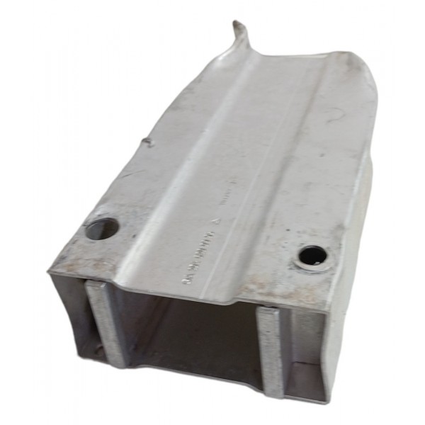 Suporte Parachoque Direito Mercedes Benz C180 2011 2012