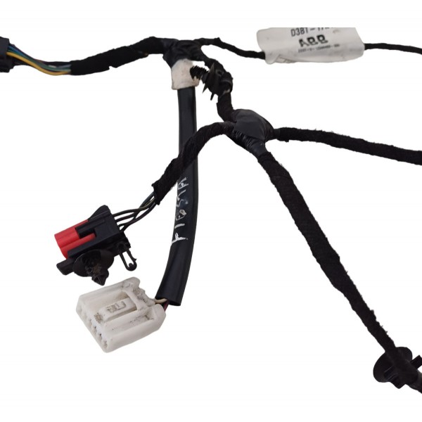 Chicote Tampa Traseira Porta Malas Ford New Fiesta 2016