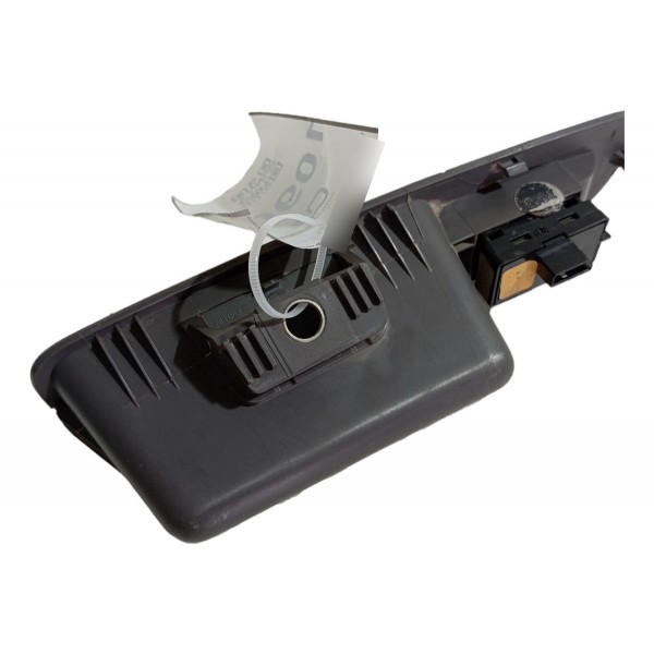 Moldura Botão Vidro Traseira Direita Siena 2016