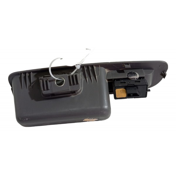 Moldura Botão Vidro Traseira Direita Siena 2016