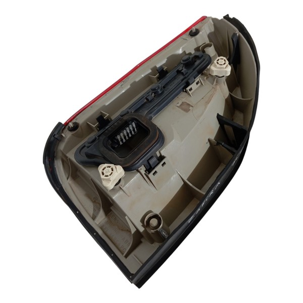 Lanterna Traseira Direita Chevrolet Zafira 2002 2003 Direito