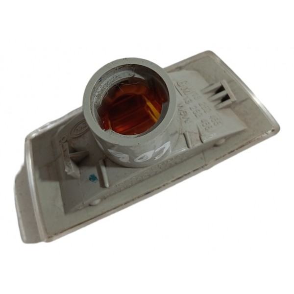 Lanterna Pisca Lateral Paralama Chevrolet Cobalt 2013  Direito