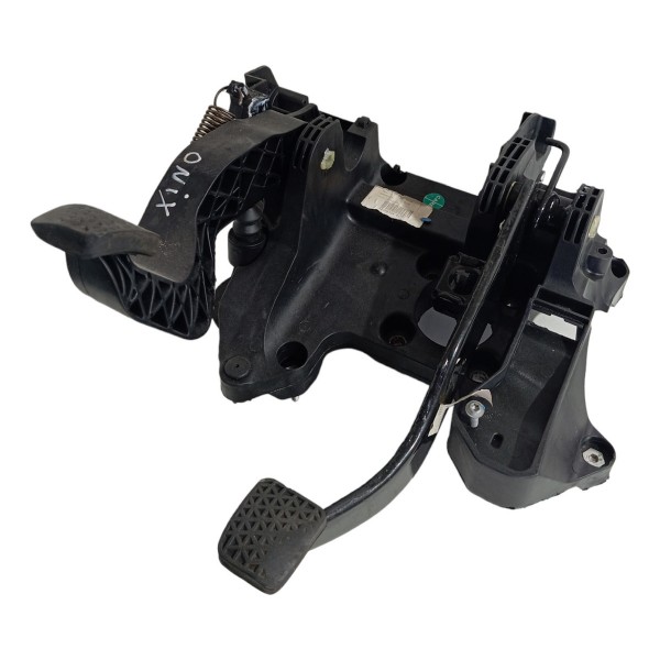 Pedaleira Freio Embreagem Chevrolet Onix 1.4 2018 2019