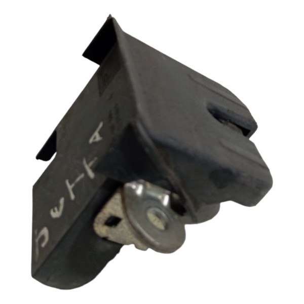 Fechadura Tampa Traseira Volkswagen Jetta Passat Golf 2010