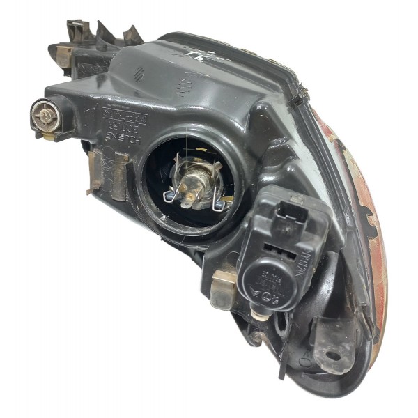 Farol Esquerdo Peugeot 206  Esquerdo