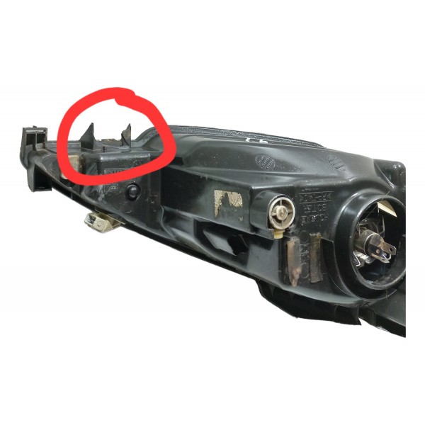 Farol Esquerdo Peugeot 206  Esquerdo