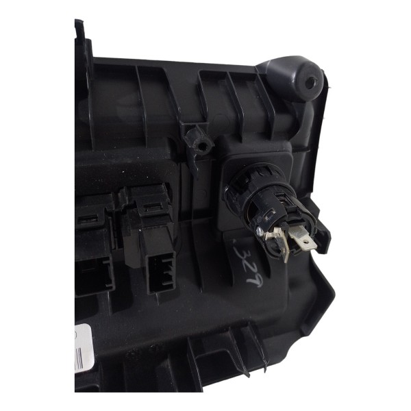 Moldura Painel Tomada 12v Aux Usb Honda Fit 2015 16 17 18 19 Preto