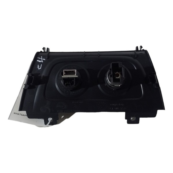 Acabamento Tomada 12v Usb Auxiliar Citroen C4 Lounge 2016 17 Preto