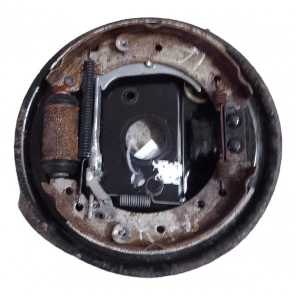 Espelho Sapata Freio Roda Traseira Esquerda Fiat Argo 2018  Preto