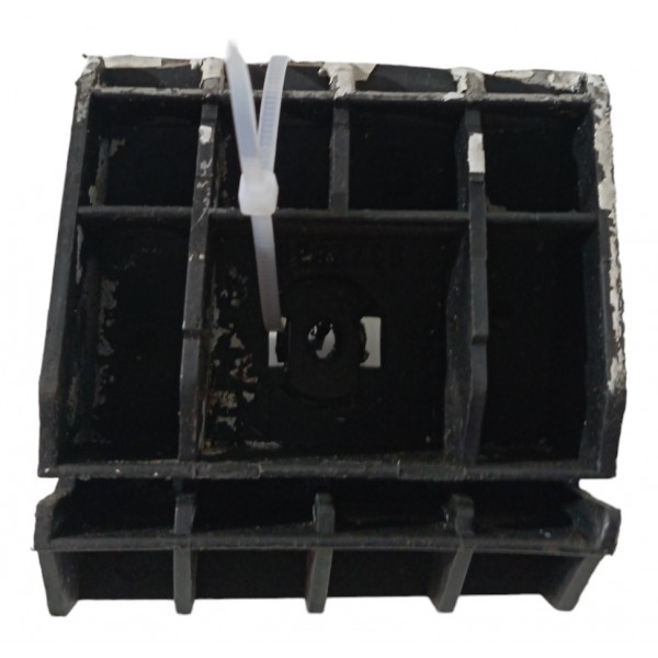 Guia Parachoque Traseiro Esquerdo Chevrolet Corsa 1997 2002