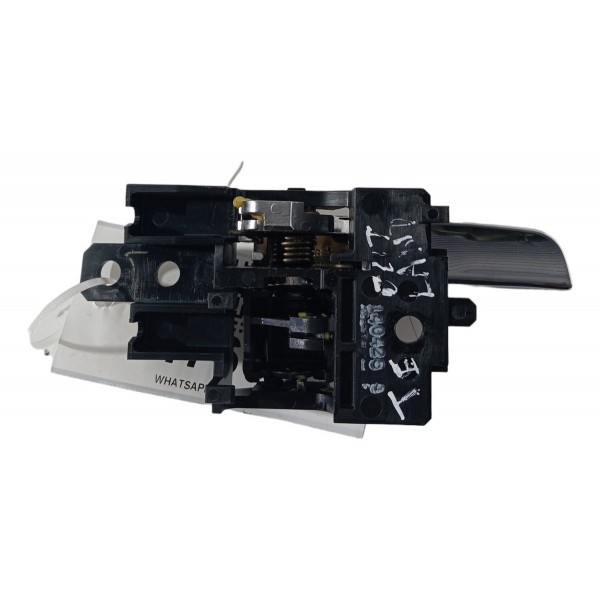 Maçaneta Interna Traseira Esquerda Mitsubishi Outlander 2015 Preto Traseira