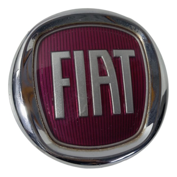 Emblema Grade Dianteira Fiat Uno Vivace 2014 2015 2016 2017 Prata