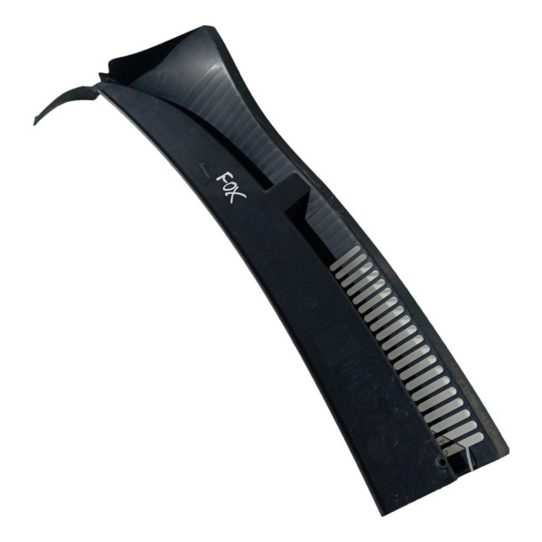 Grade Churrasqueira Direita Volkswagen Fox Spacefox 2013 14