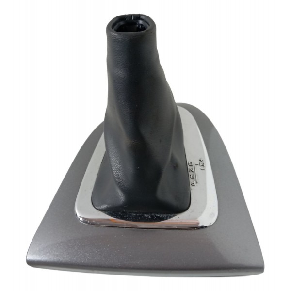 Moldura Coifa Alavanca Câmbio Automatico Renault Captur 2019