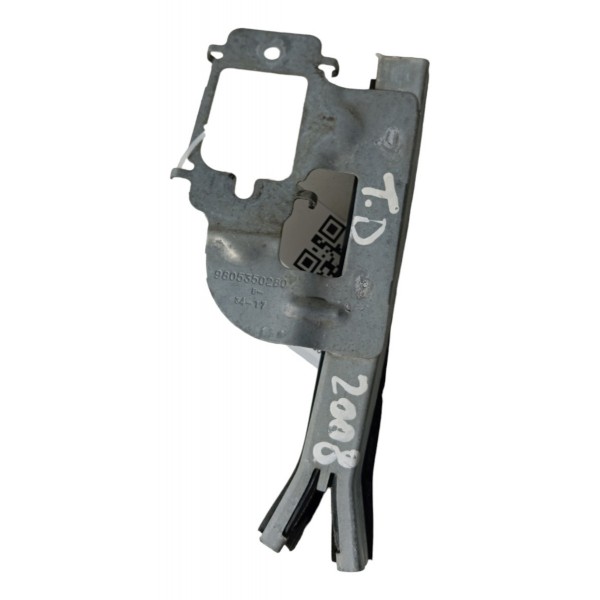 Guia Canaleta Vidro Traseiro Direito Peugeot 2008 2017 2018