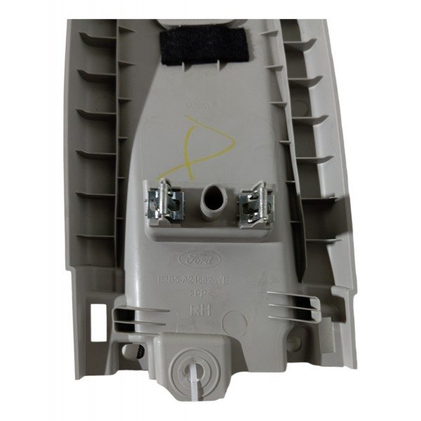 Acabamento Regulador Direito Coluna Central Ford Ka 2015 16