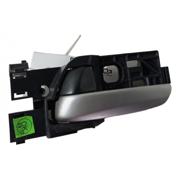 Maçaneta Interna Porta Dianteira Esquerda Honda Fit 2015 16 - Prata - Dianteira