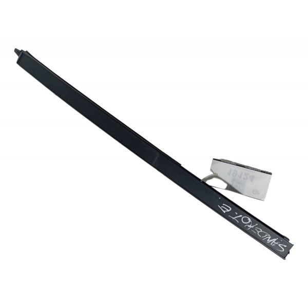 Guia Canaleta Vidro Traseiro Esquerdo Renault Sandero 2010