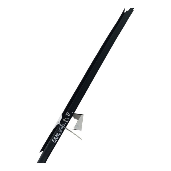 Borracha Canaleta Vidro Dianteiro Esquerdo Renault Sandero Preto