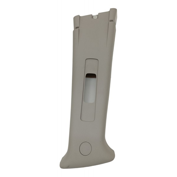 Acabamento Superior Coluna Central Direita Nissan Sentra 12