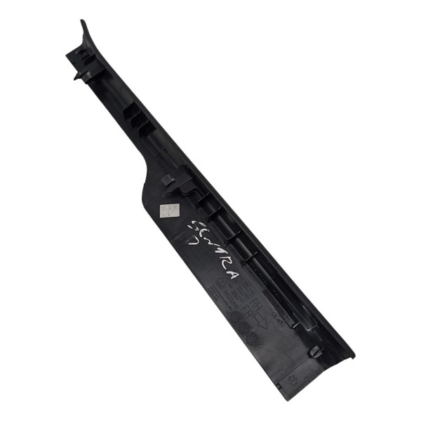 Soleira Interna Dianteira Direita Nissan Sentra 2011 2012 Preto