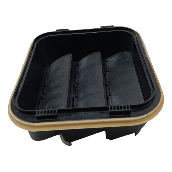 Grade Saida Ar Difusor Traseiro Nissan Sentra 2.0 2009 2012