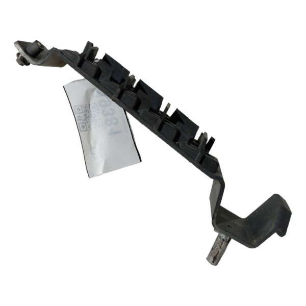 Guia Lateral Parachoque Dianteiro Esquerdo Citroen Zx 1994