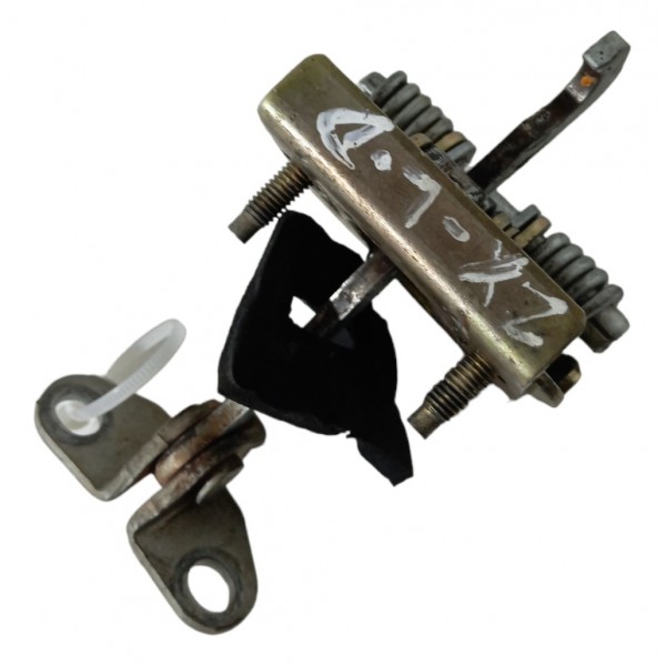 Limitador Porta Dianteira Direita Citroen Zx 1994 1995 1998