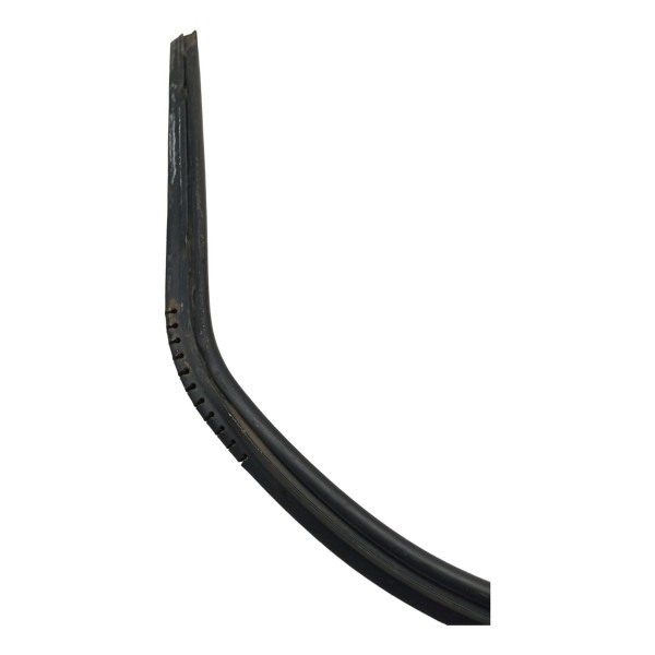 Borracha Canaleta Vidro Dianteiro Direito Gm Celta Prisma 08 Preto