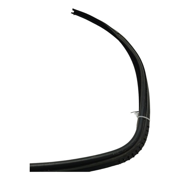 Borracha Canaleta Vidro Dianteiro Direito Gm Celta Prisma 08 Preto