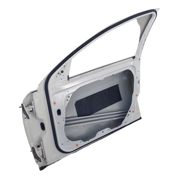 Porta Dianteira Direita Mercedes Benz C180 Detalhes  Dianteira Direito Branco